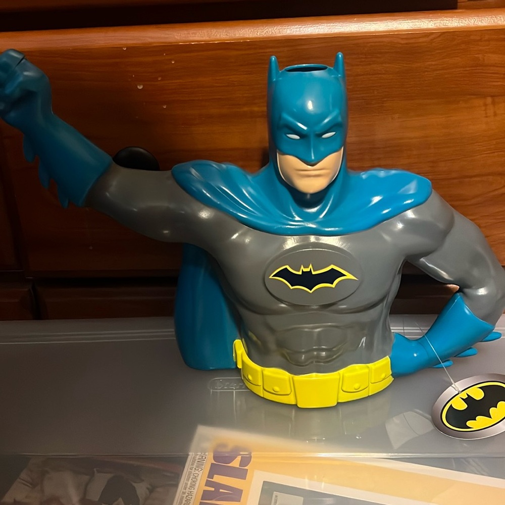 DC Comics Batman Plastic Watering Can Blue Cape New